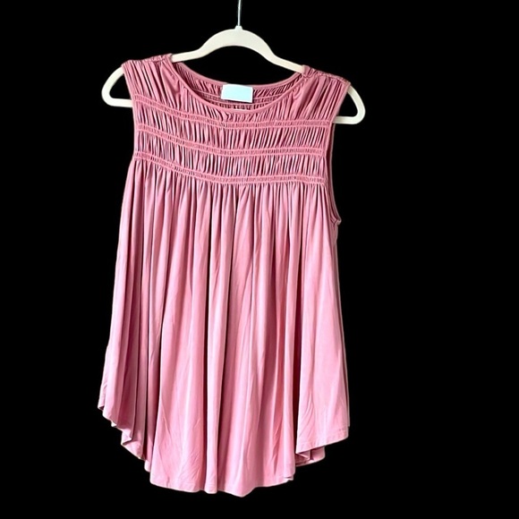 Allie Rose size Medium rose color sleeveless flowy blouse - Picture 1 of 5